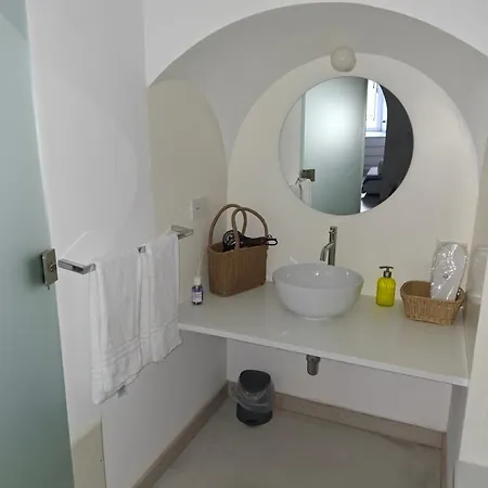 Appartamento Casa Tradizionale Con Patio, Vicino Al Mare. Capri