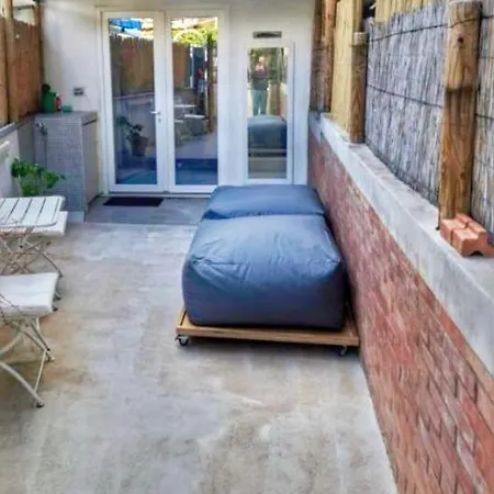 Casa Tradizionale Con Patio, Vicino Al Mare. * Capri